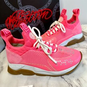 EUC Versace Cross Chainer Fluorescent Neon Pink Mesh Low Top Sneakers